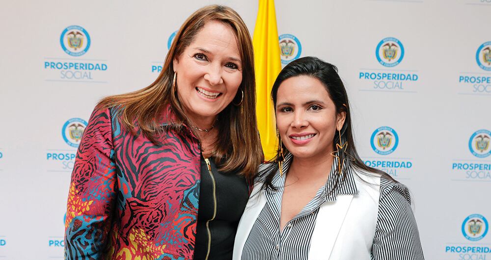   Tatiana Buelvas (en la foto de abajo junto a Susana Correa) fue secretaria general del DPS. En la imagen de arriba, aparecen Correa y Pablo Herrera, de Proyecta Quindío, cuando anuncian la segunda etapa del cuestionado contrato interadministrativo 501.
