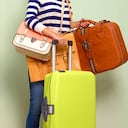 Al seguir estos consejos para ahorrar espacio en su maleta, puede disfrutar de su viaje con la tranquilidad de saber que tiene todo lo que necesita sin el peso adicional.