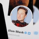 La ilustración muestra el logotipo de la aplicación Meta Threads y la cuenta de Twitter de Elon Musk.