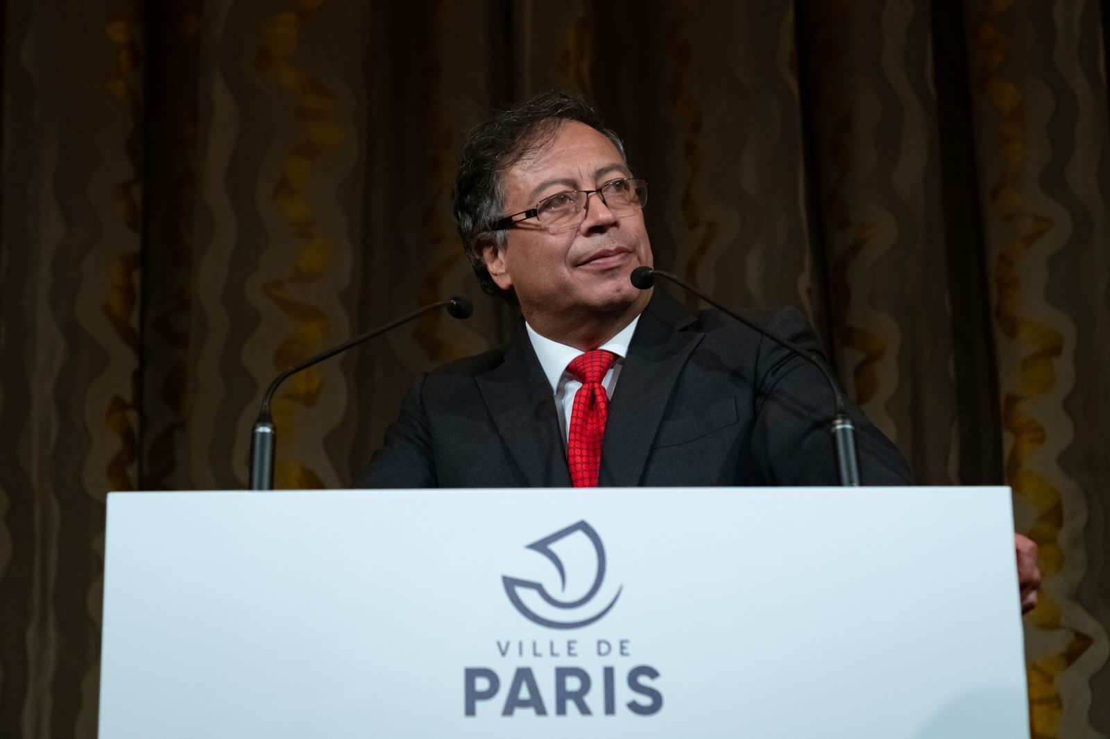 El presidente Gustavo Petro se refirió a la volatilidad que ha tenido el precio del dólar en el país.