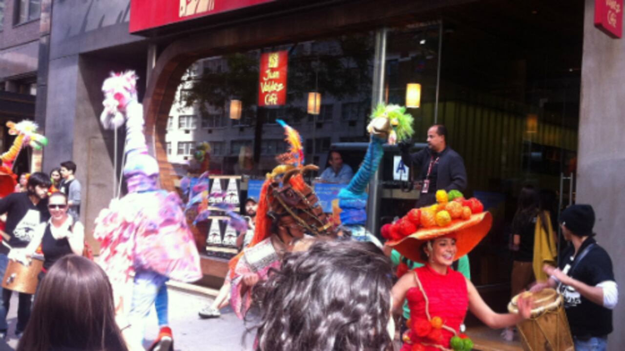 Actualmente hay 61 tiendas Juan Valdez distribuidas en Aruba, Chile, Ecuador, España, Estados Unidos, México, Panamá y Perú.