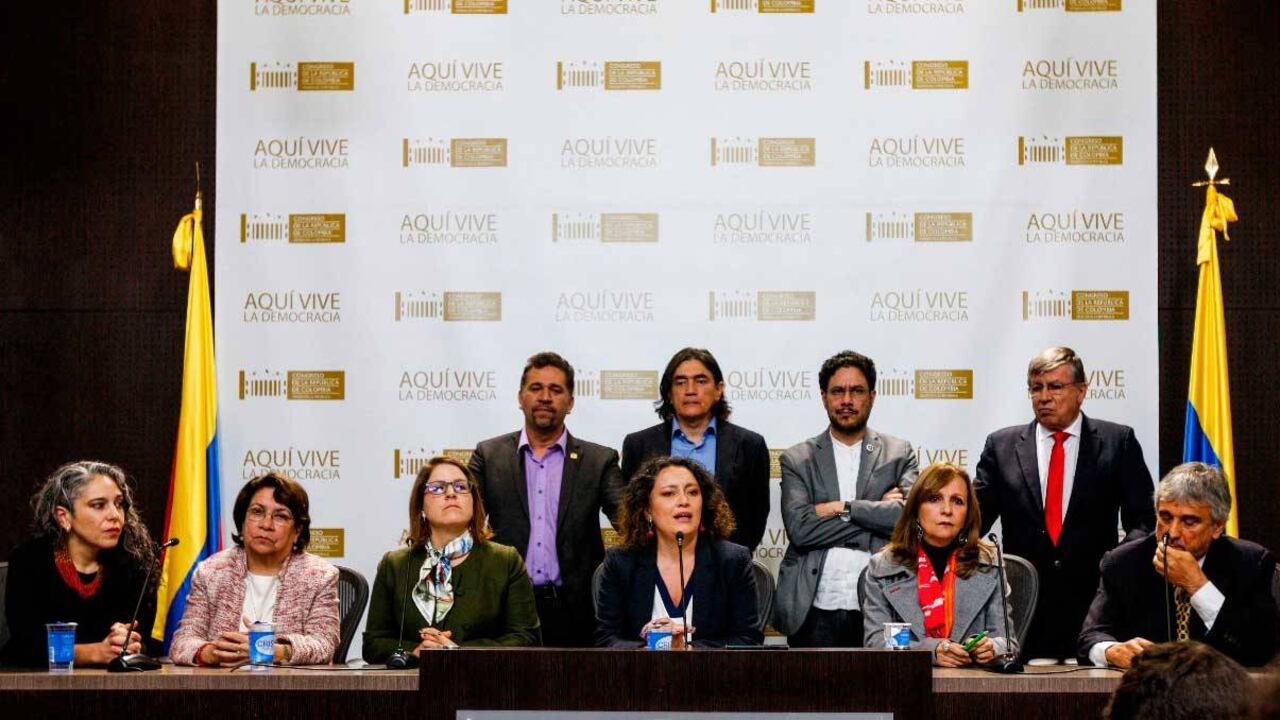 Según los congresistas, no existen las más mínimas garantías para la oposición política en Colombia.