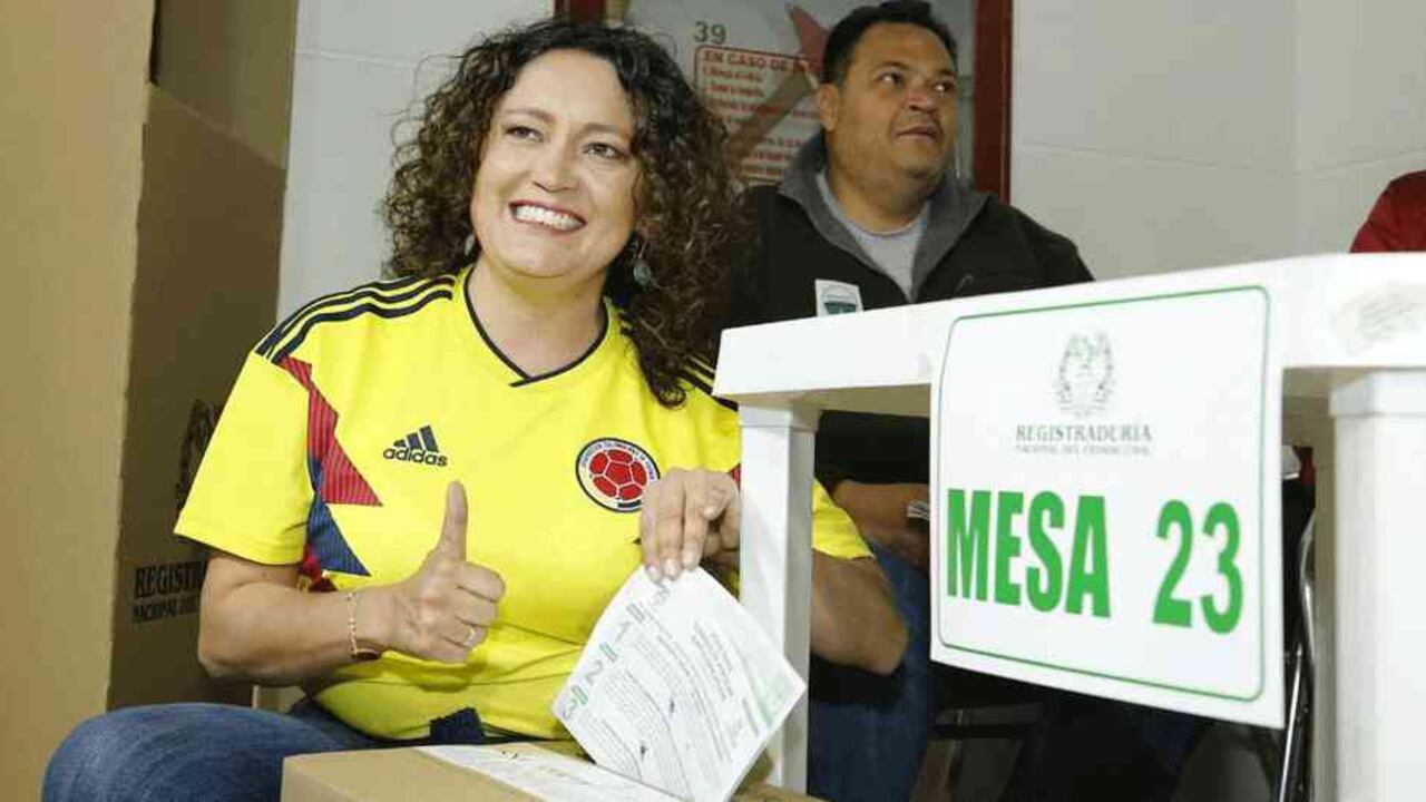 HAce casi un año, Angélica Lozano impulsó a capa y espada la consulta anticorrupción.