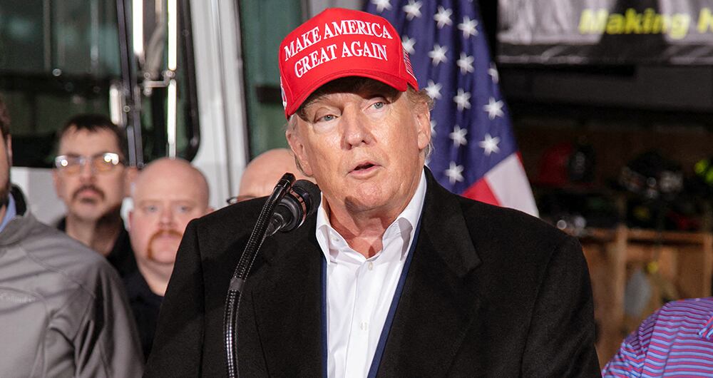 Donald Trump pidió la destitución de los fiscales que llevan su caso a través de Truth Social.