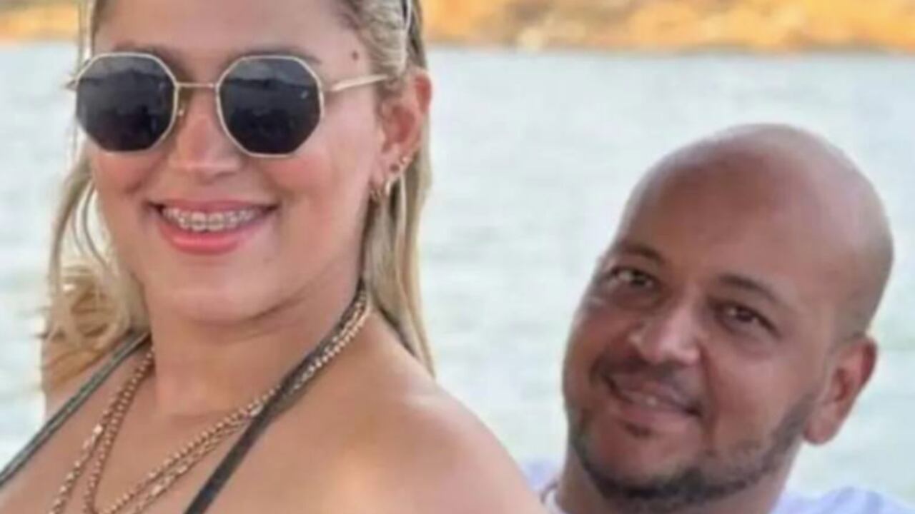 Alias La Diabla junto a alias El Calvo.