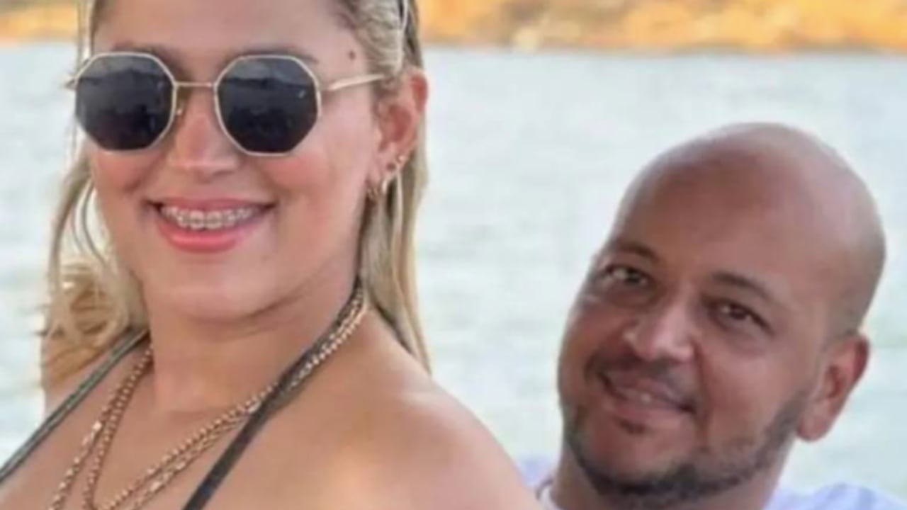 Alias La Diabla junto a alias El Calvo.