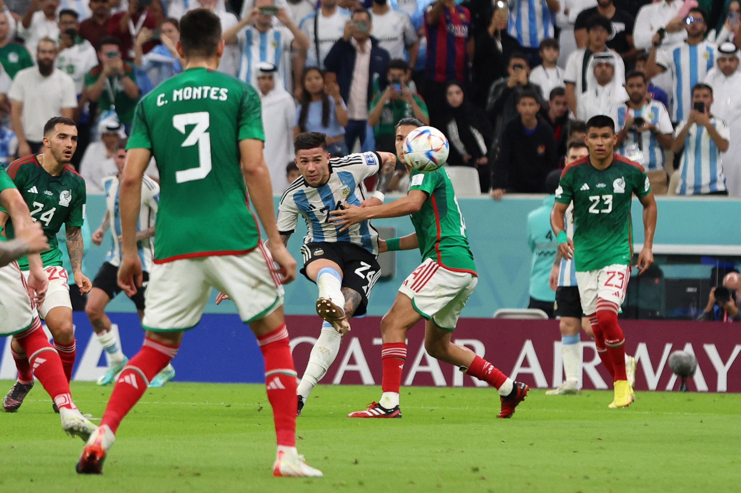 Argentina v Mexico
