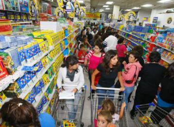 Todo lo que los colegios no pueden pedirte en las listas de útiles.