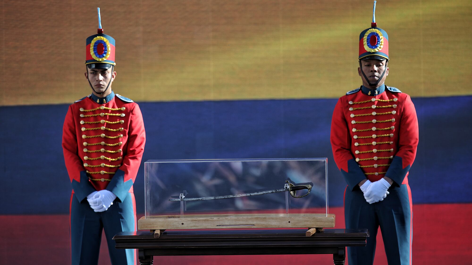Guardia con la Espada de Bolívar