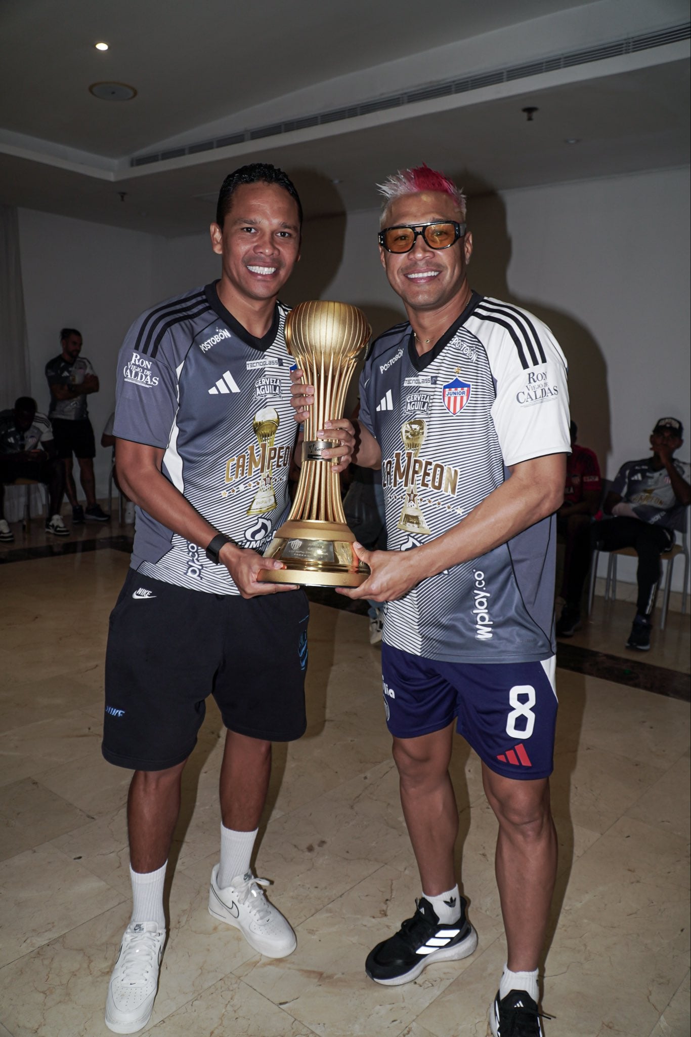 Teófilo Gutiérrez y Carlos Bacca, ídolos del Junior de Barranquilla.