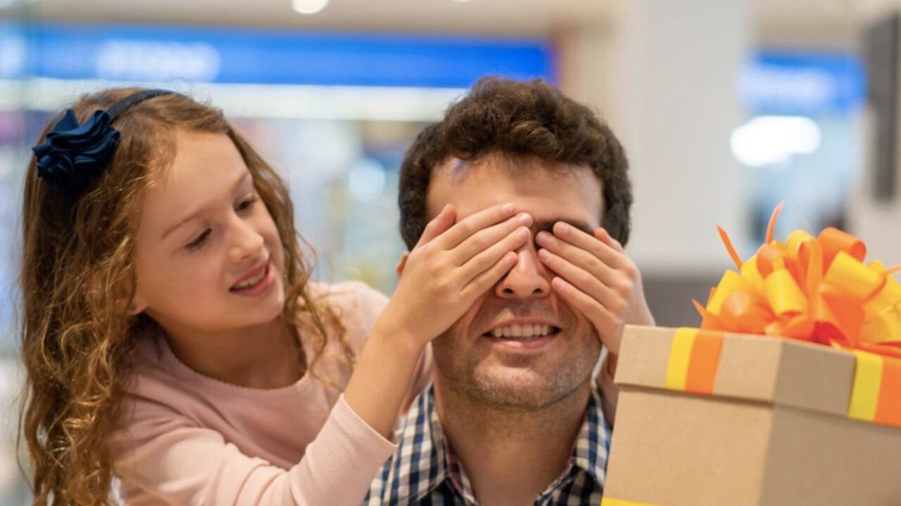 Los astrólogos han dado su top 5 de signos zodiacales que más regalos tienen con sus allegados.