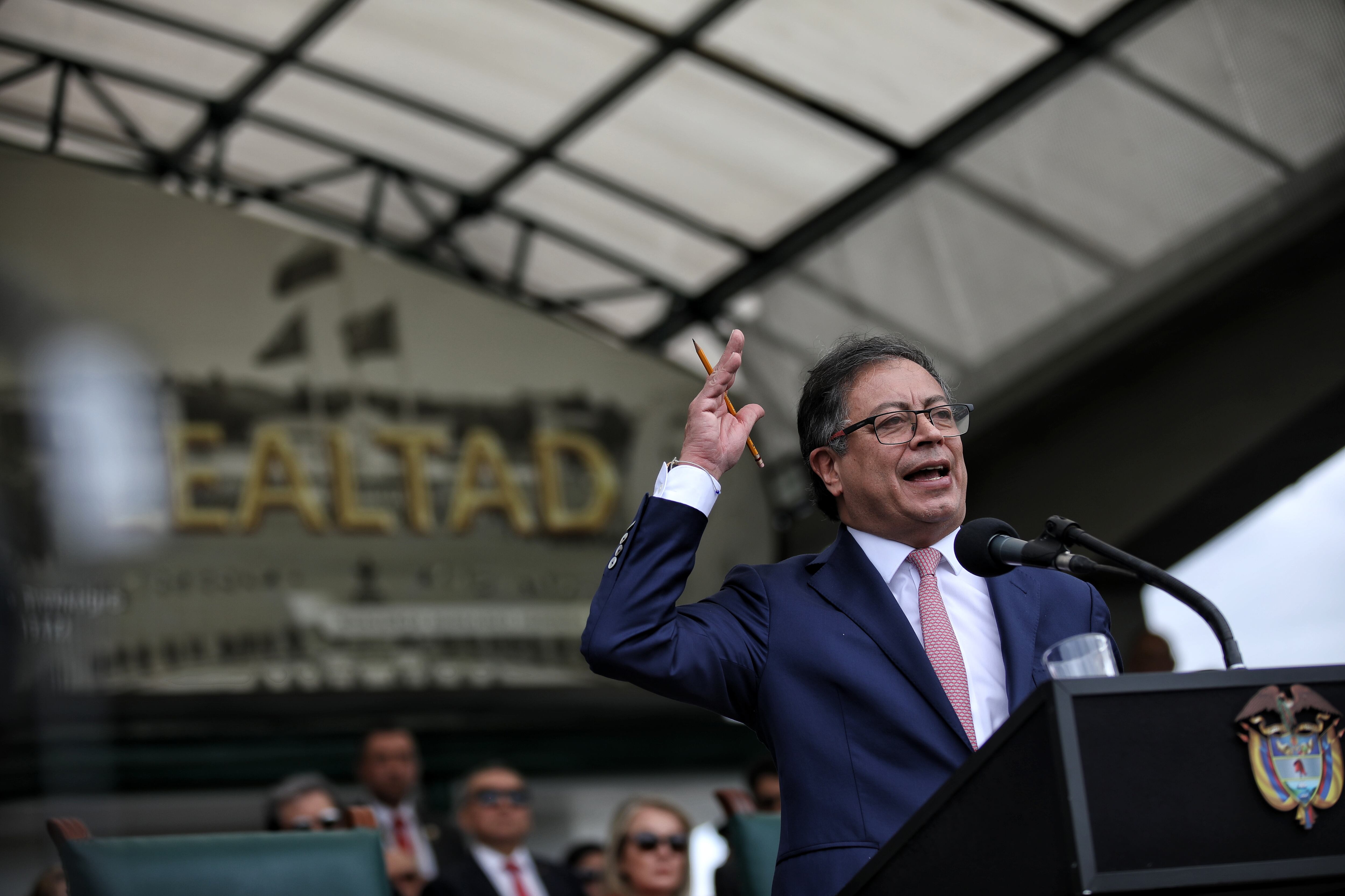 Ceremonia de ascenso de oficiales del Ejército Nacional