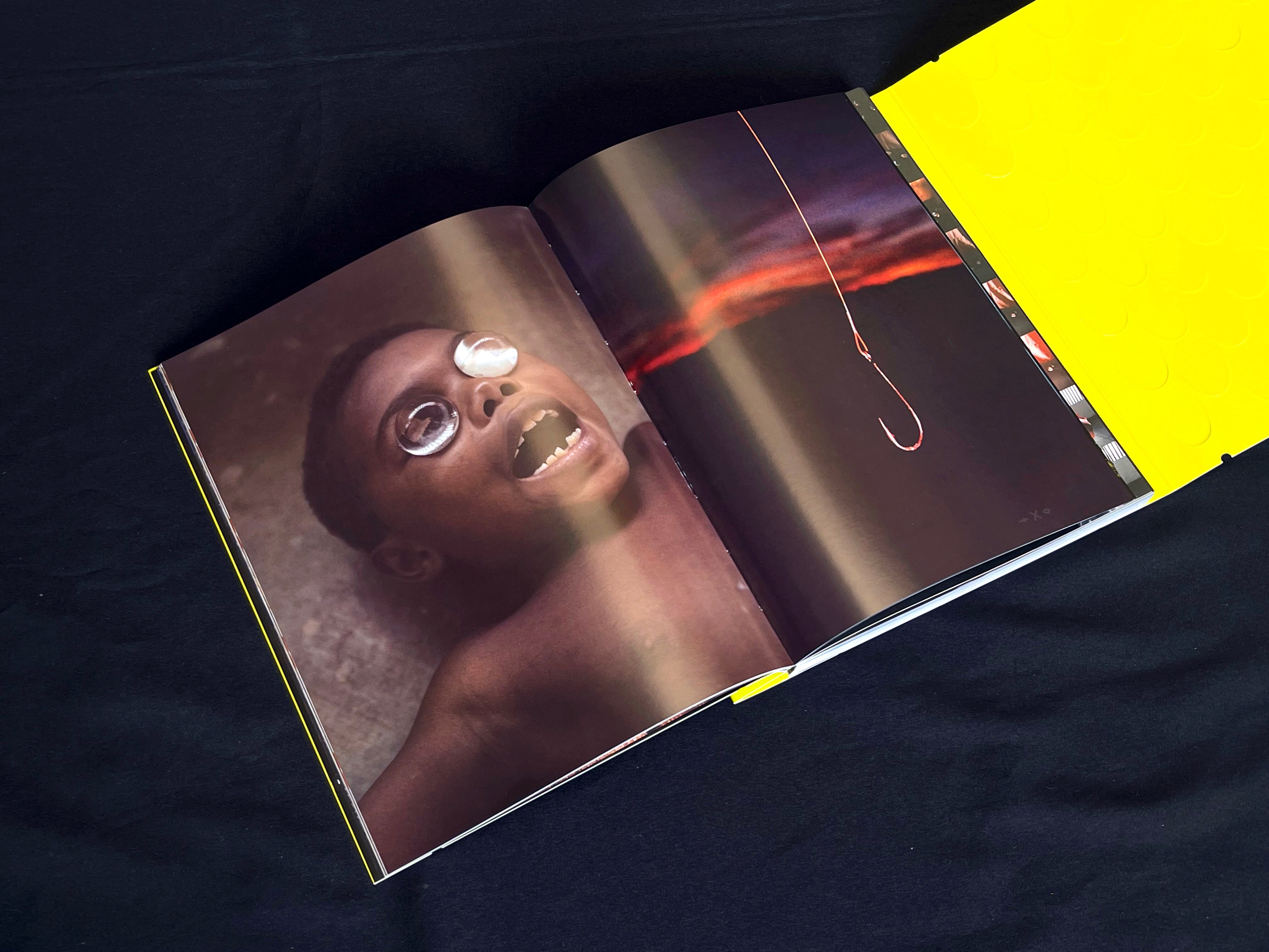 'El pez muere por  la boca', publicado en 2024 por Raya Editorial y Matiz Editorial.