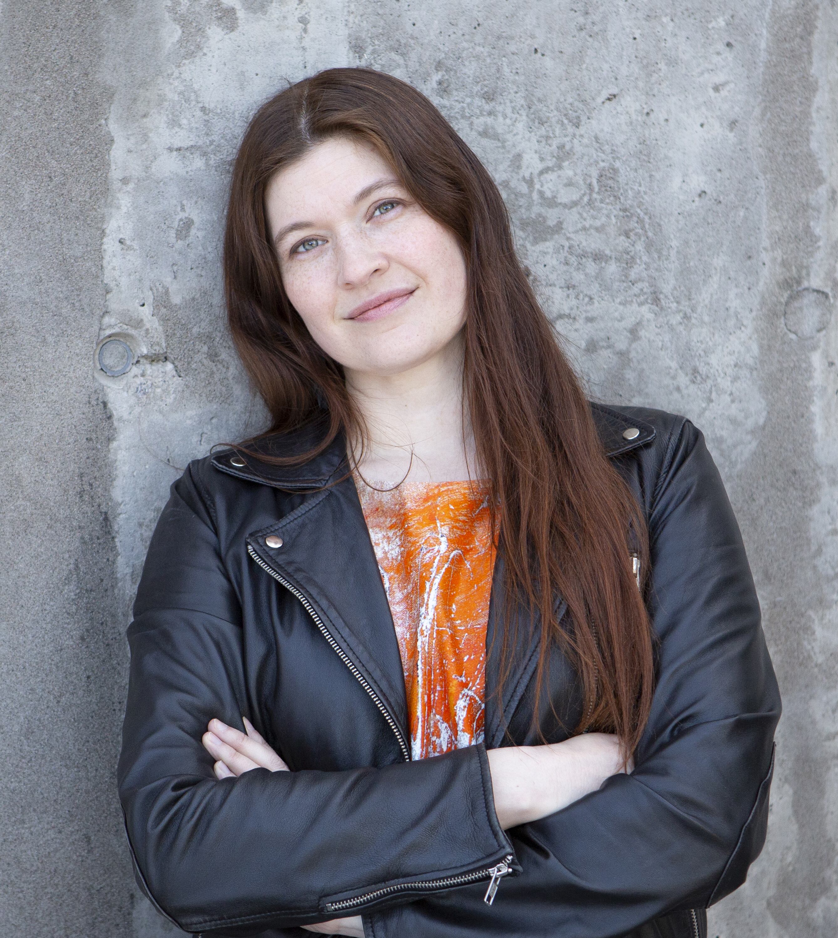 Cuando Hanna  Bergholm presentó la película en su pequeño pueblo de origen, la gente “casi reacciona”, y eso es mucho decir. Allá, dice, expresar sentimientos es casi humillarse.