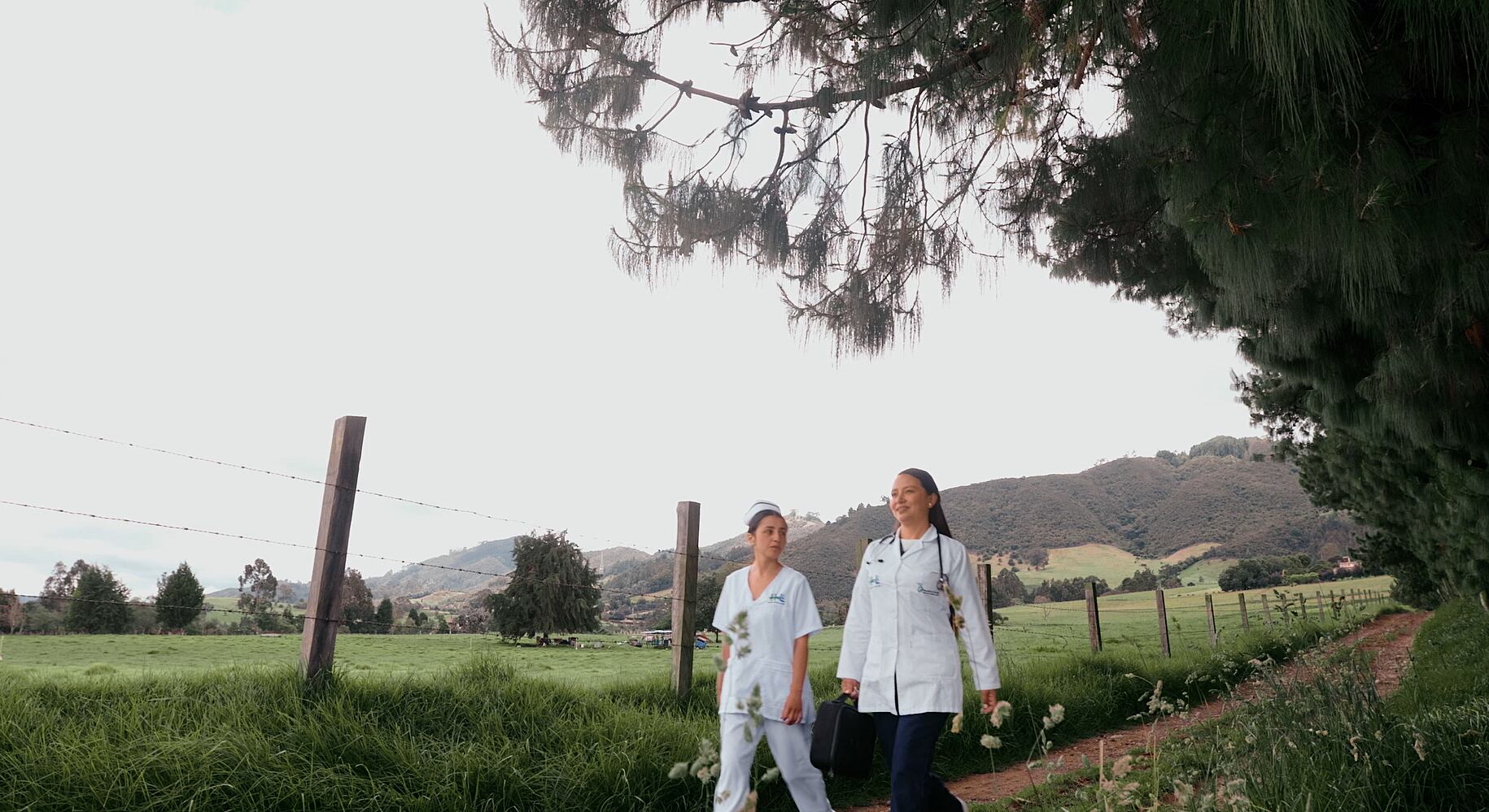 Heli Salud llega a 18 departamentos, incluidas zonas rurales apartadas.