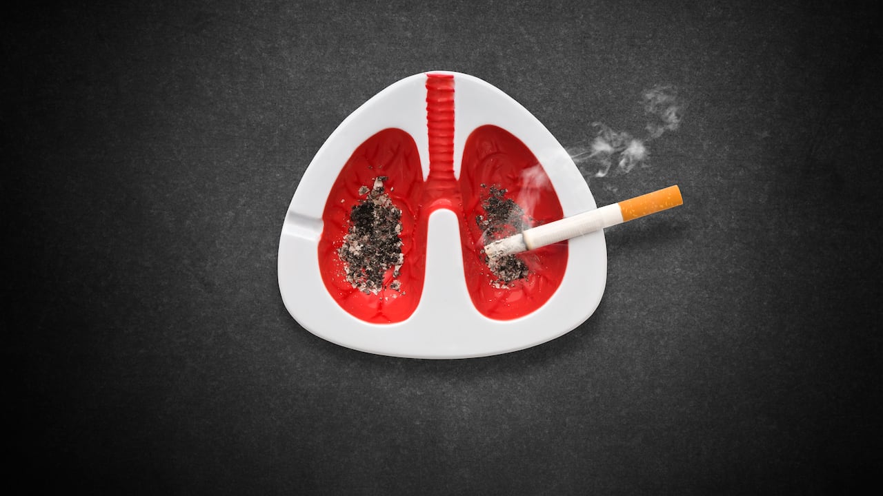 Esto se tardan los pulmones de una persona que fuma en recuperarse.