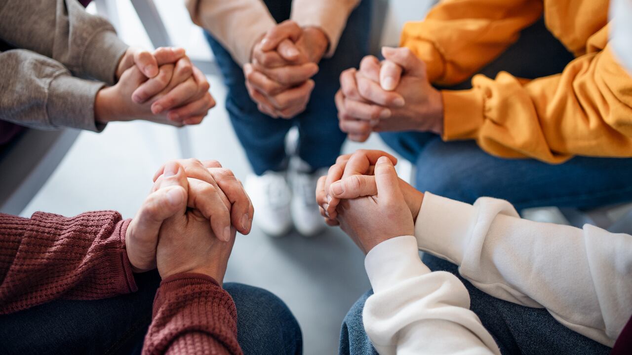 Personas en oración