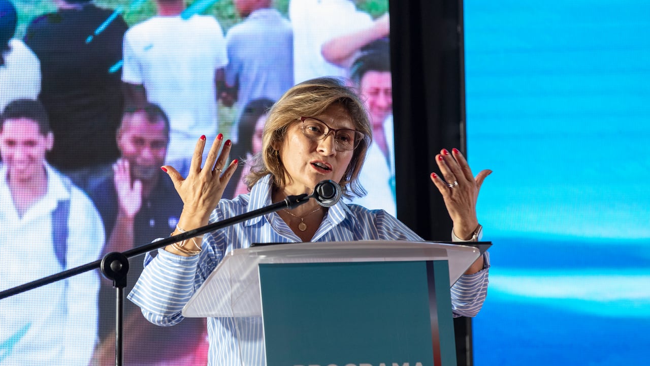 MARTHA MANCERA
Directora de la Unidad de Desmantelamiento de Organizaciones Criminales
BOGOTA
21 DE DICIEMBRE 2017
FOTO: ESTEBAN VEGA LA-ROTTA
REVISTA SEMANA