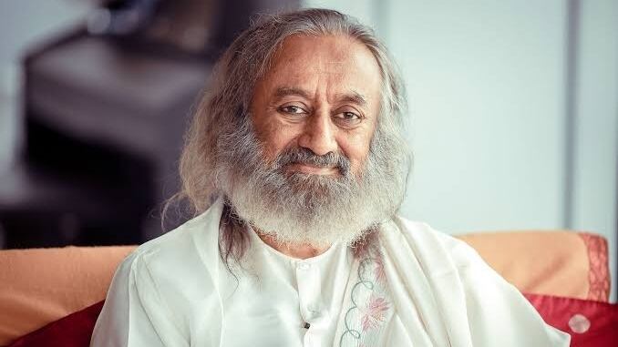 Sri Sri Ravi Shankar es un líder espiritual, humanitario y promotor global del yoga, la meditación y la paz. Fundador de la organización internacional El Arte de Vivir
