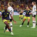 Linda Caicedo celebrando su gol ante Alemania