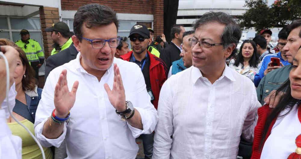 Hollman Morris y el presidente Gustavo Petro.