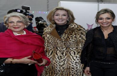 Olga de Pumarejo, Rosa María Escallón y Vicky Turbay.