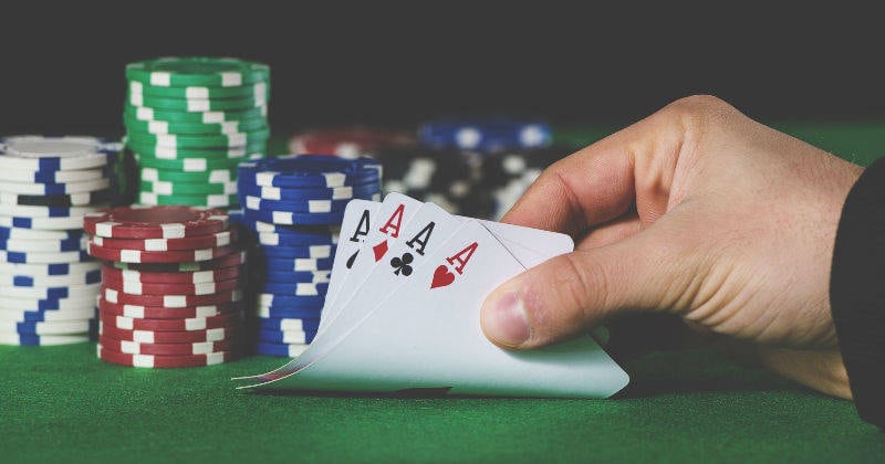 Solo juegue en plataformas autorizadas y evite dar sus datos a terceros.