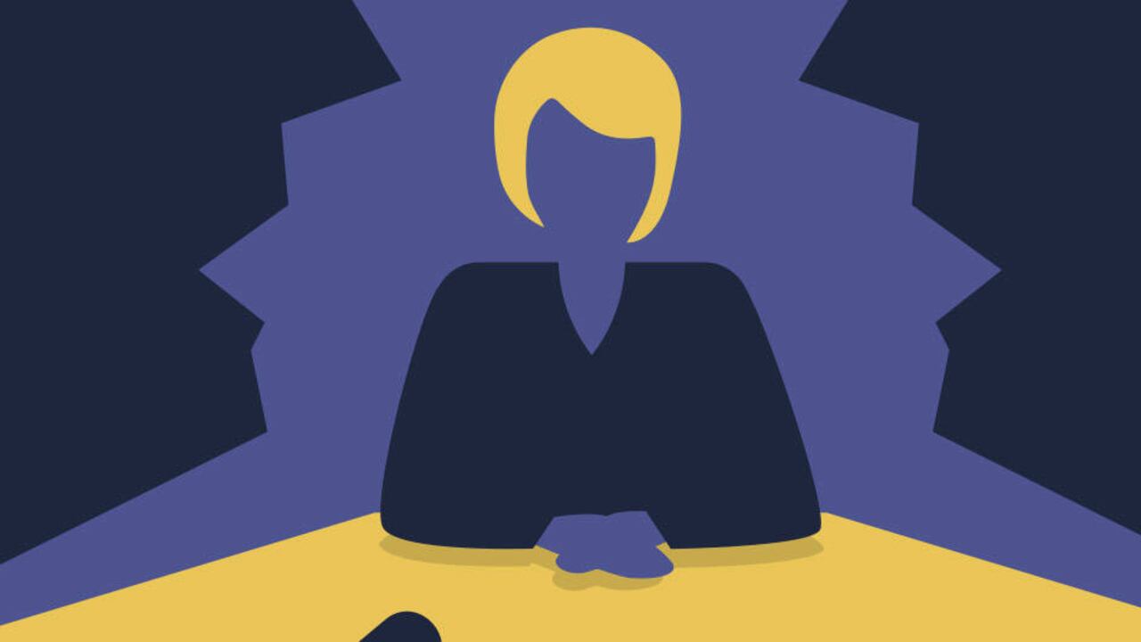 Los modelos de hoy hacen que los límites entre el jefe directo y el superior sean menos claros. Esto genera más situaciones en las que el empleado queda atrapado en la mitad.