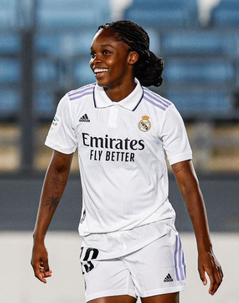 Linda Caicedo volvió a ser titular con el Real