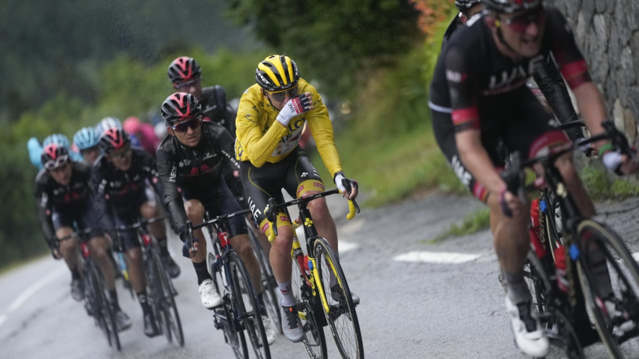 Tadej Pogacar - Etapa 9 Tour de Francia. Foto: AP/Daniel Cole