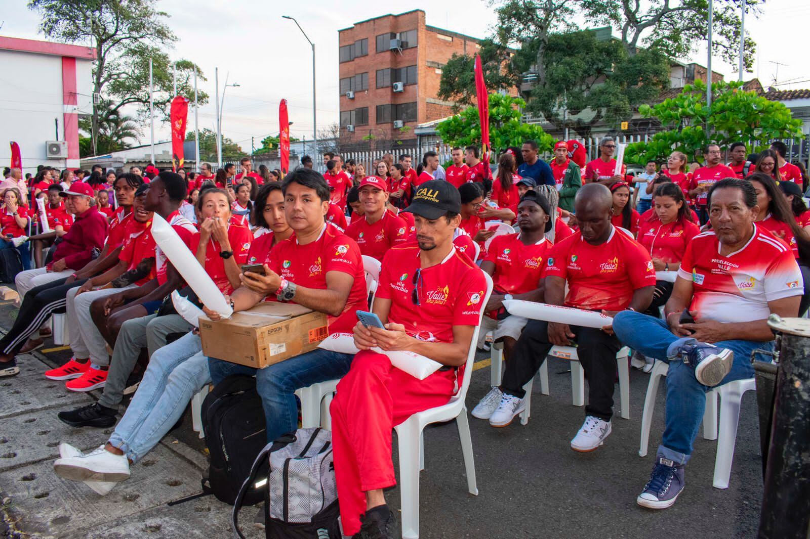 Presentación uniforme Valle Oro Puro