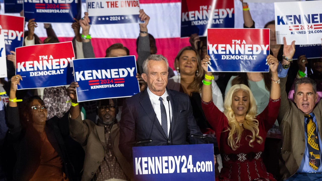 Robert Kennedy Jr.: el precandidato republicano sorprende con declaraciones sobre la muerte de su tío, al dar credibilidad a teoría que responsabiliza a la CIA. foto: Getty Images /Scott Eisen