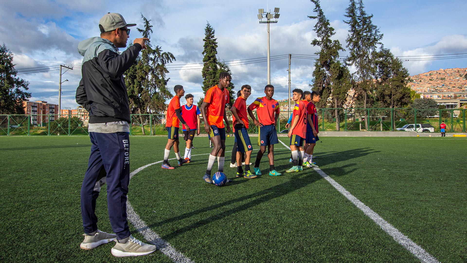 El club, integrado por 60 niños, niñas y adolescentes en tres categorías.