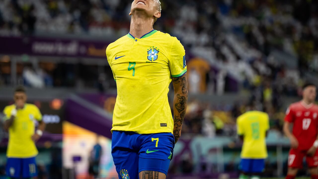 Richarlison, delantero de Brasil que lleva dos goles en el Mundial de Qatar.