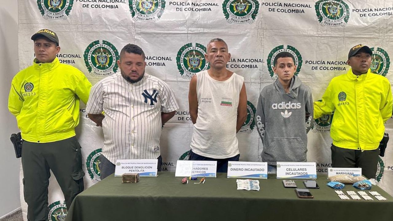 Presuntos integrantes de Los Costeños capturados por la Policía.