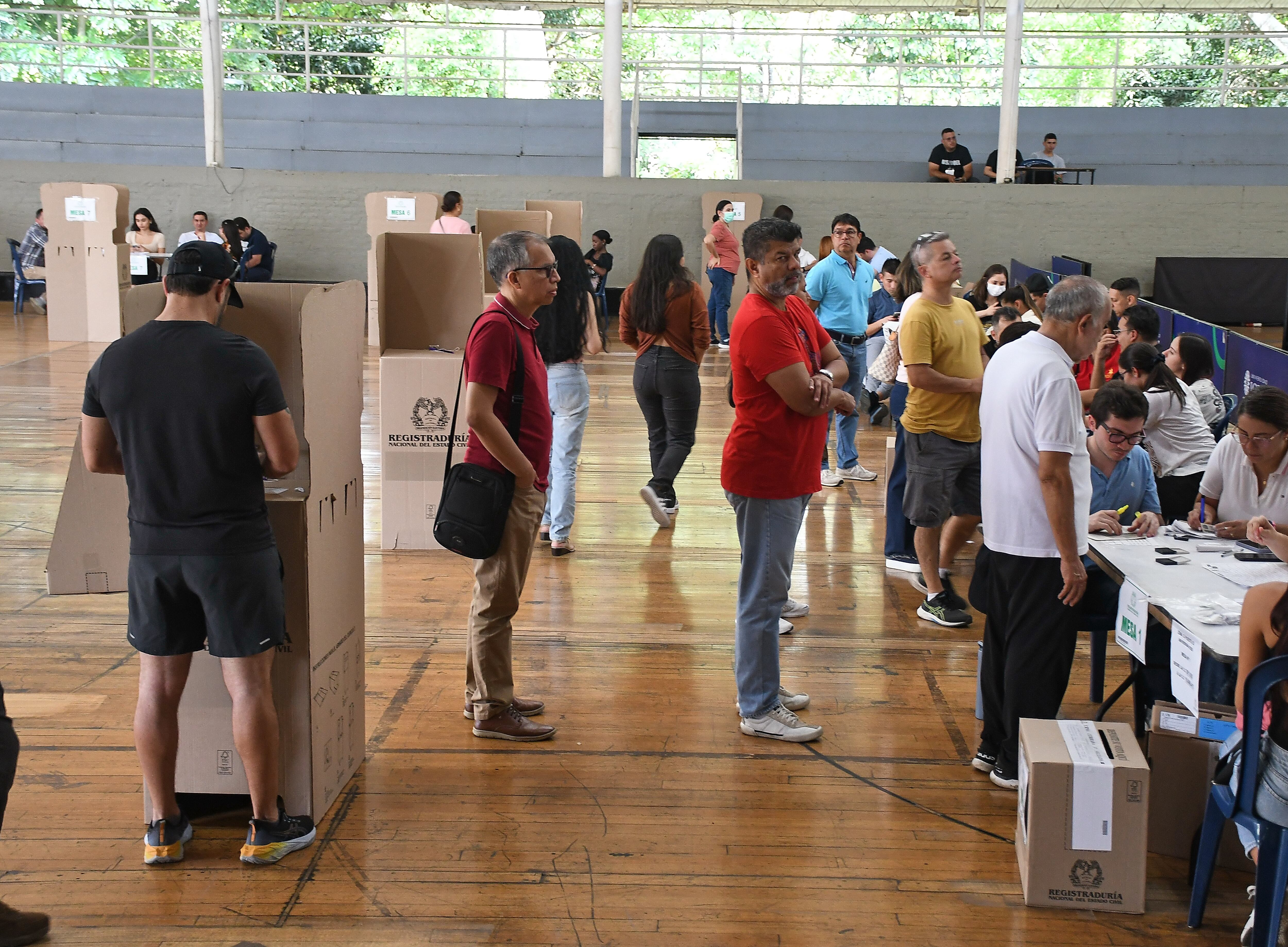Cali:  Con poca asistencia de votantes se realizó este domingo, 24 de agosto, la consulta popular para decidir la creación del Área Metropolitana del Sur occidente  (AMSO). Foto José L Guzmán. El País