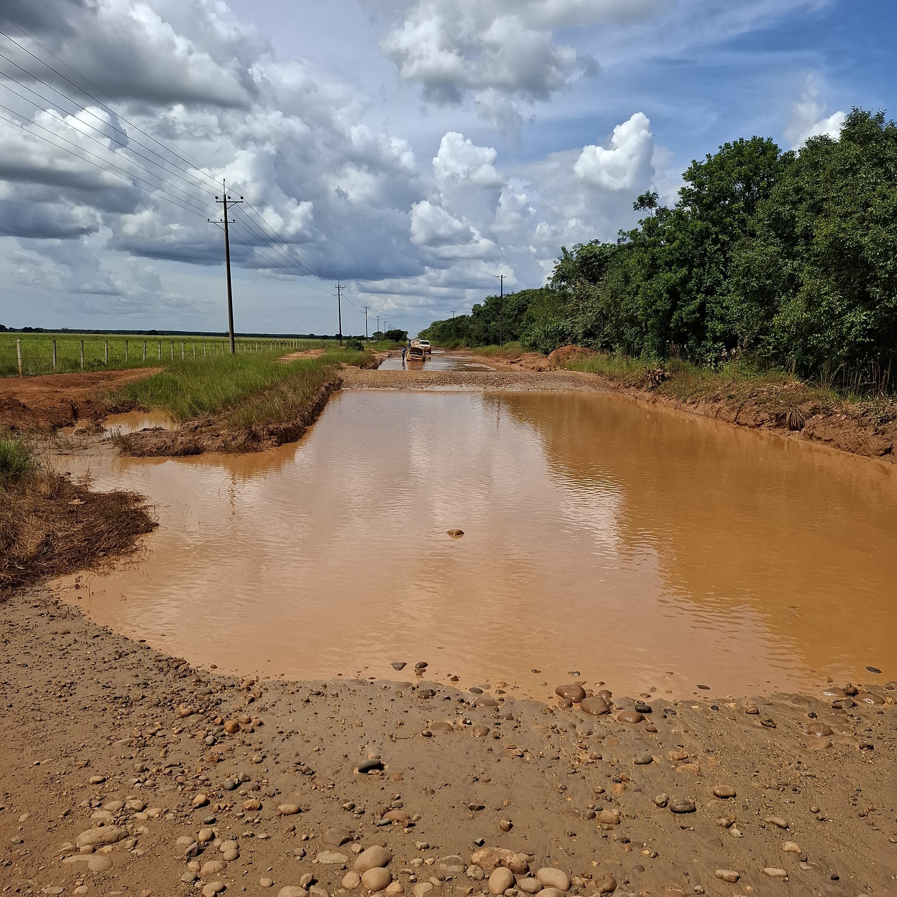 El mal estado de las vías afecta seriamente la calidad del grano, la comercialización y, por
ende, la rentabilidad de los productores de esta leguminosa.