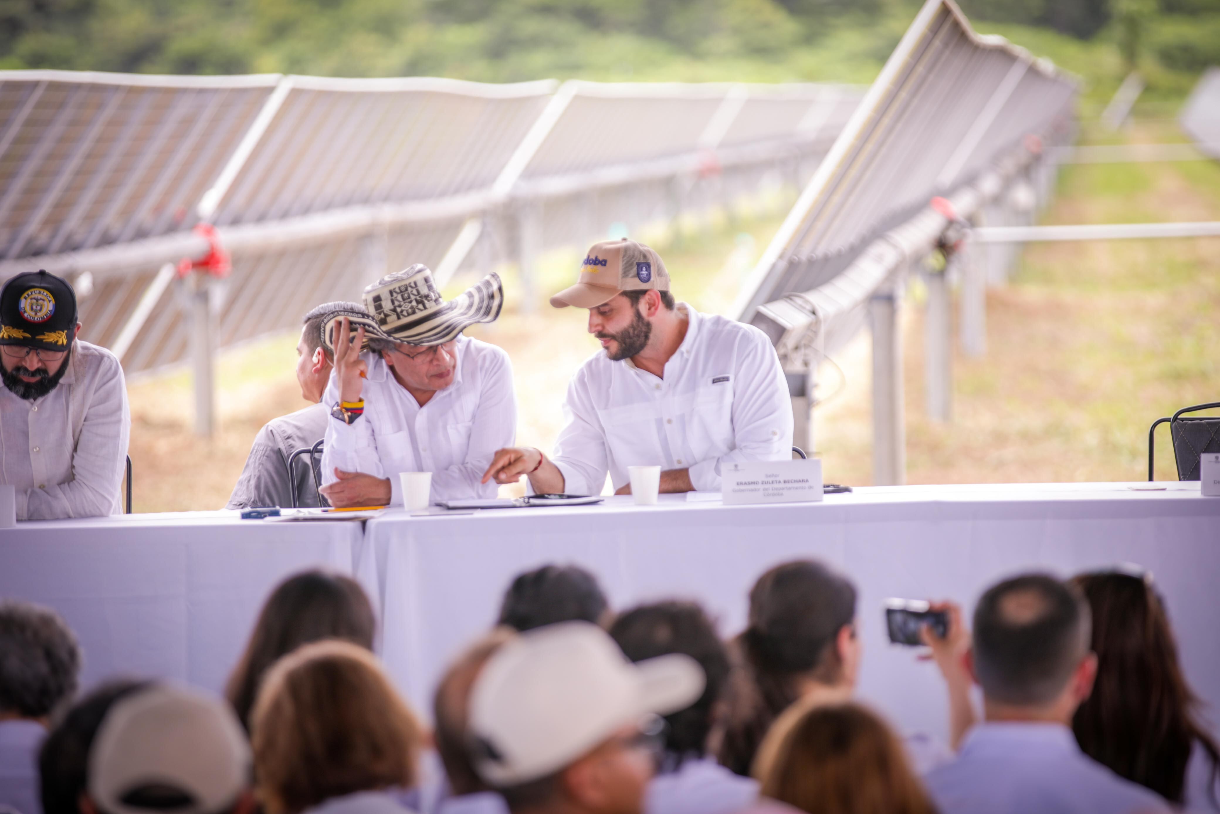 Gustavo Petro y Erasmo Zuleta en Córdoba.