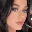 La cantante habló sobre el inesperado incidente con su ojo durante un show.