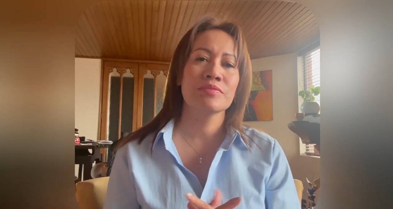 La exministra Carolina Corcho destacó que el presupuesto per cápita en salud de Colombia superó al del Reino Unido, argumentando un esfuerzo fiscal continuo en el sector.