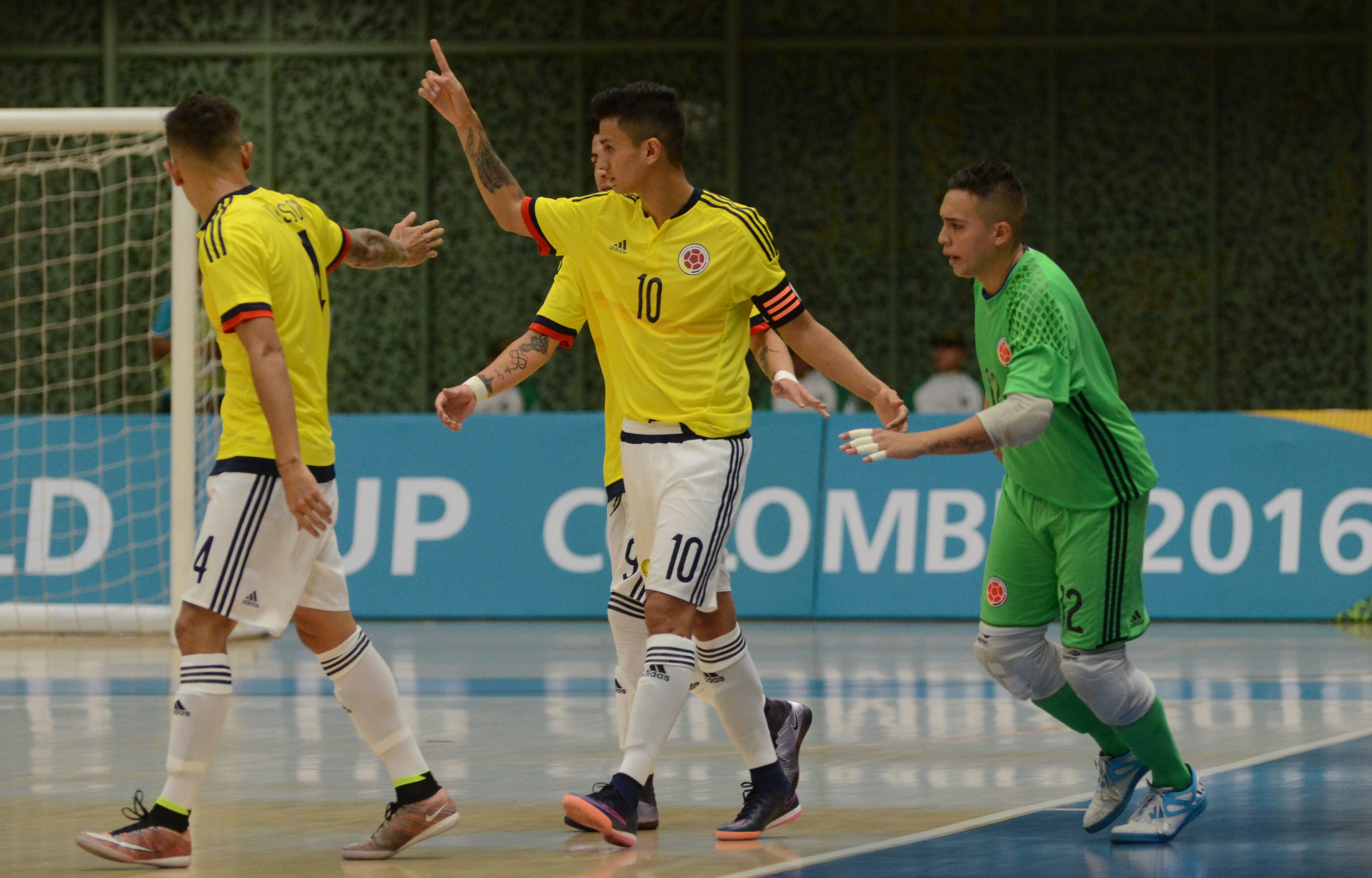 Angellot Caro tiene pasado en futsal.