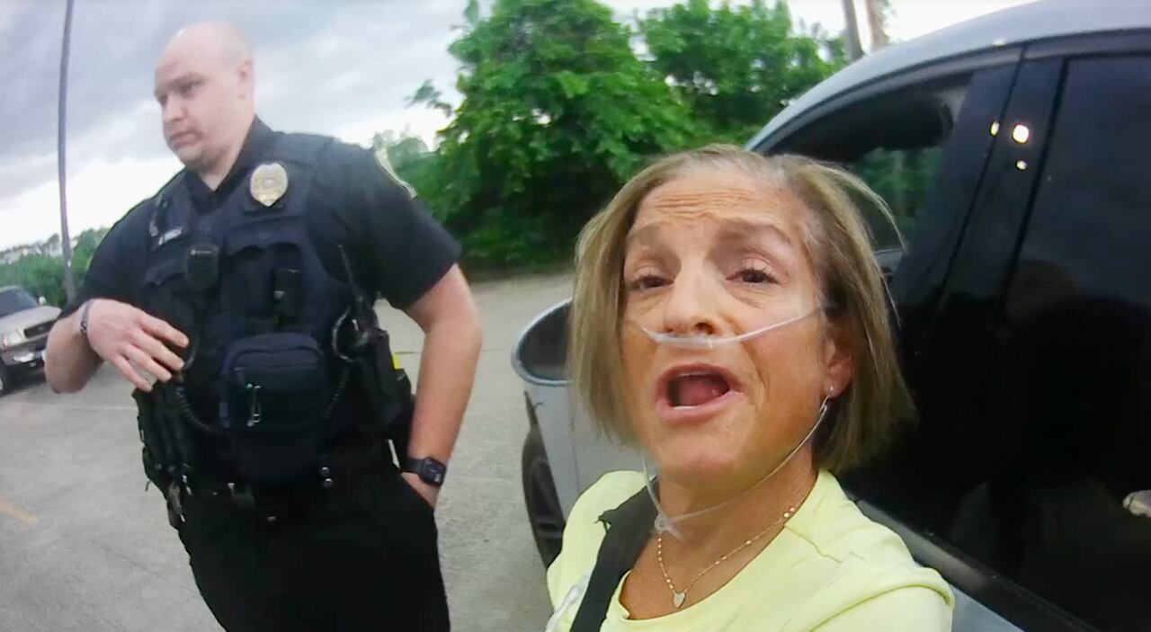 Mary Lou Retton compareció ante el tribunal y se declaró inocente