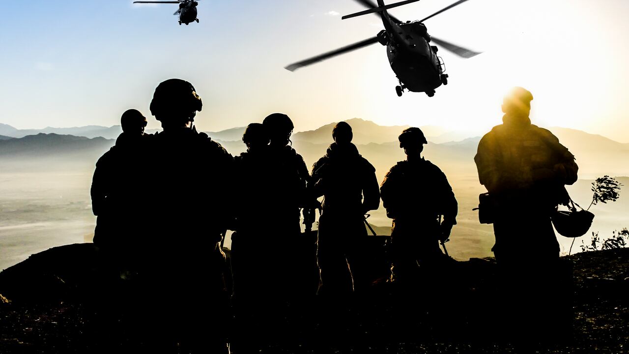 El Departamento de Defensa enviará un total de 500 efectivos, así como aviones de reabastecimiento de combustible con destino a Grecia.