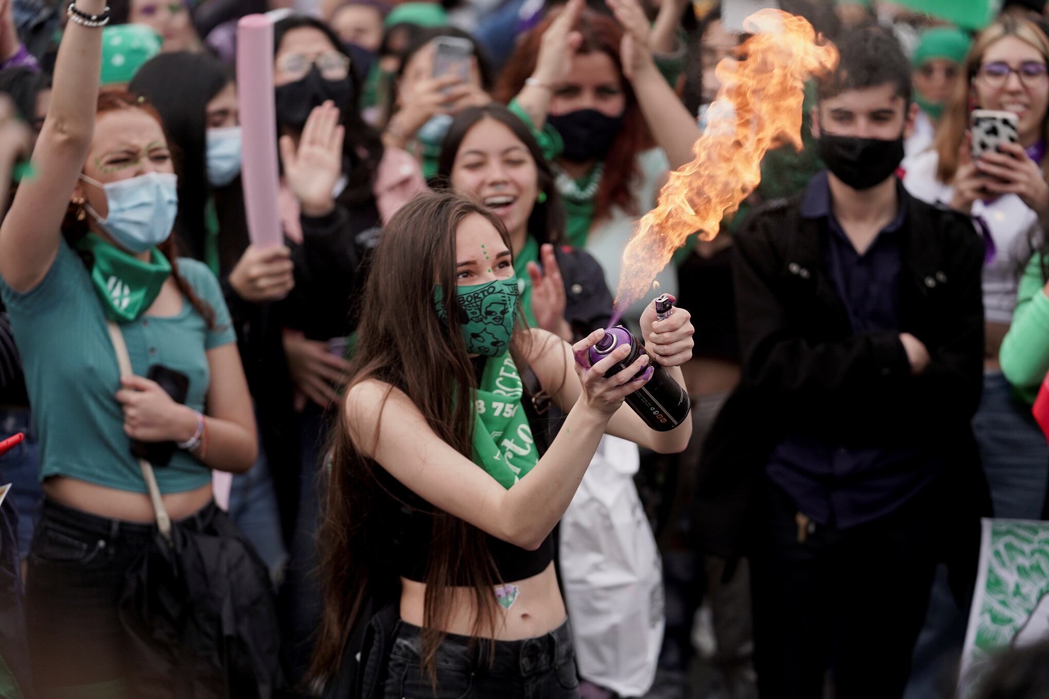 Mujeres de América Latina marchan a favor del derecho al aborto