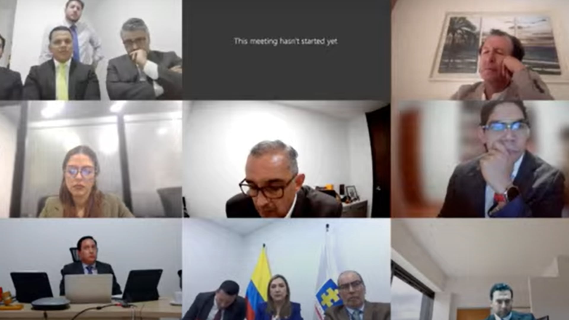 Durante la audiencia, se oficializaron los cargos formulados en contra de los cinco involucrados.