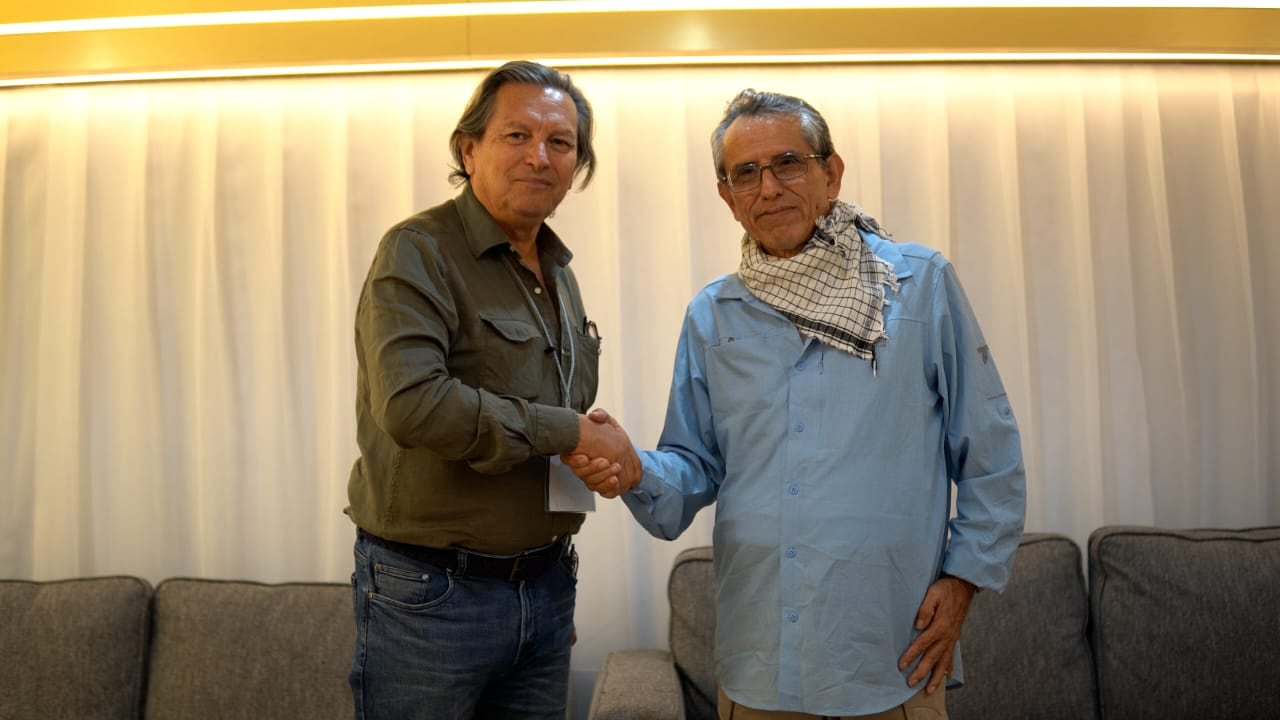 Finalizó el primer ciclo de diálogos entre el Gobierno y la Segunda Marquetalia en Caracas, Venezuela.