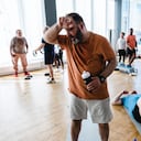 La Organización Mundial de la Salud recomienda hacer actividad física moderada todos los días.