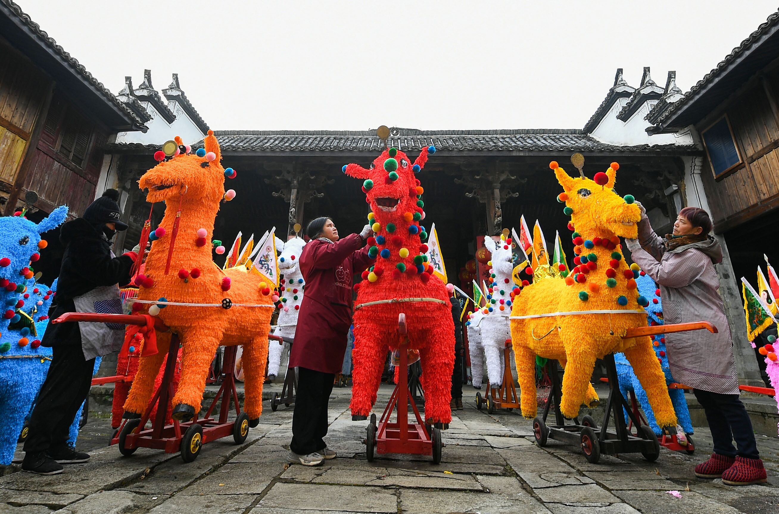 El Parque de los Novios será el escenario de una jornada cultural que destaca el significado de esta tradición milenaria y su mensaje de renovación y energía.
