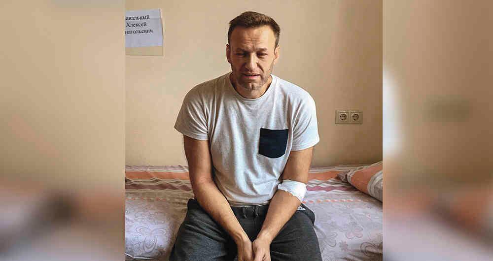 En agosto de 2020, Navalny tuvo que ser hospitalizado en Alemania tras haber sido víctima de envenenamiento en Siberia a través de un agente neurotóxico. 