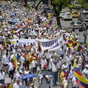 Marcha de protesta en Cali, en contra de las políticas del gobierno del Presidente Gustavo Petro.